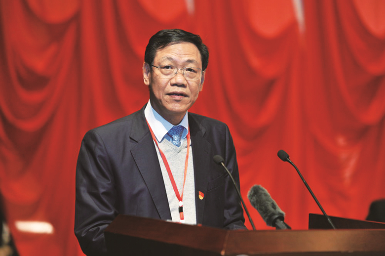 龙子平在2018年公司党代会上作汇报_副本.jpg